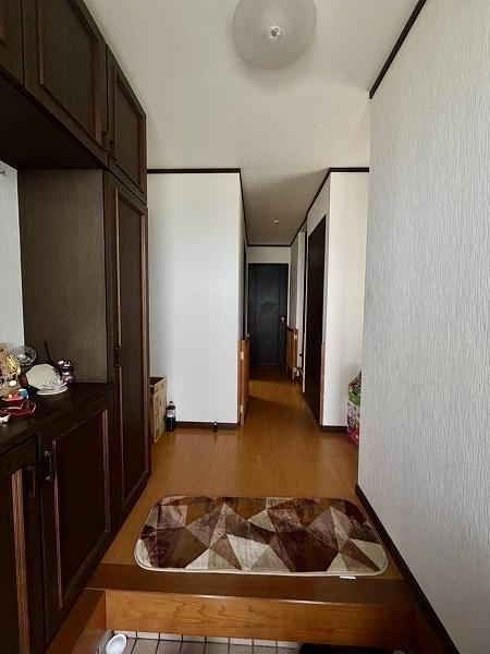 福岡市東区大字志賀島の中古一戸建の玄関画像