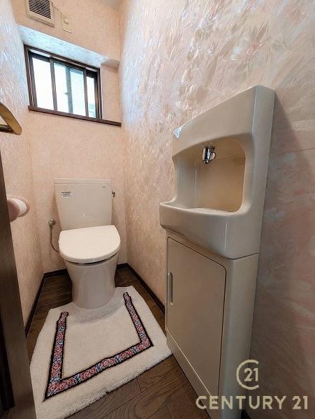 福岡市城南区友丘２丁目の中古一戸建のトイレ画像