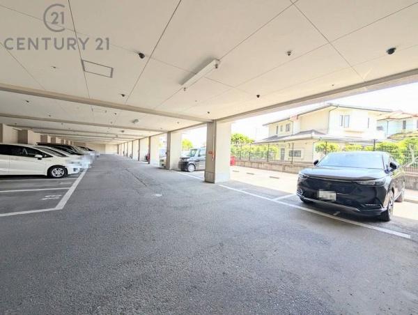 アンピール拾六町の駐車場画像