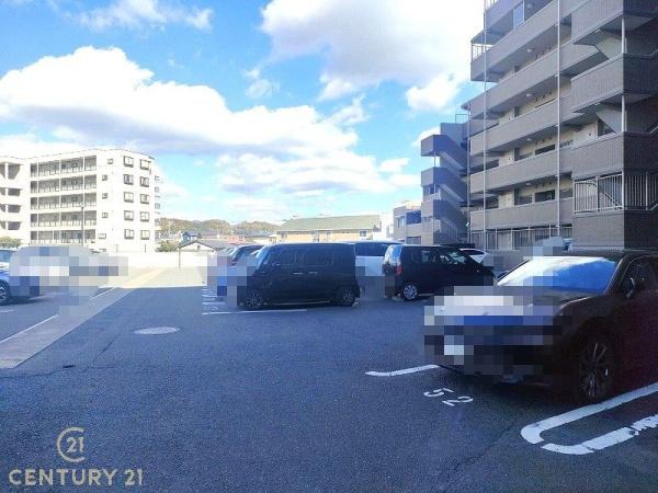 コアマンション土井ネクステージの駐車場画像