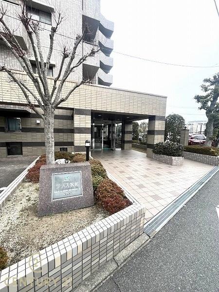 サーパス宿町のエントランス画像