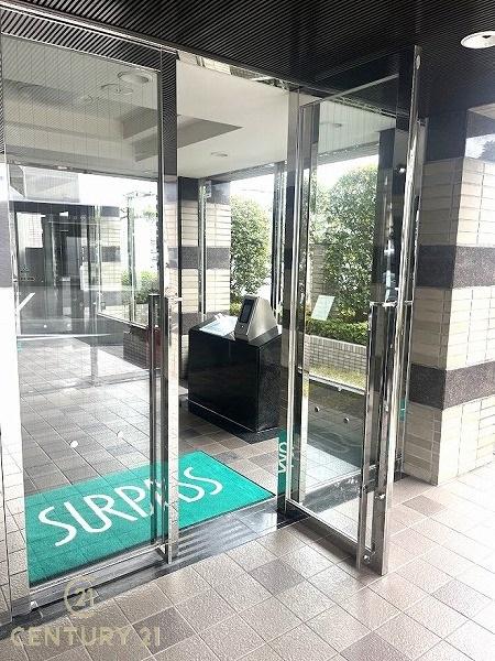 サーパス宿町のエントランス画像