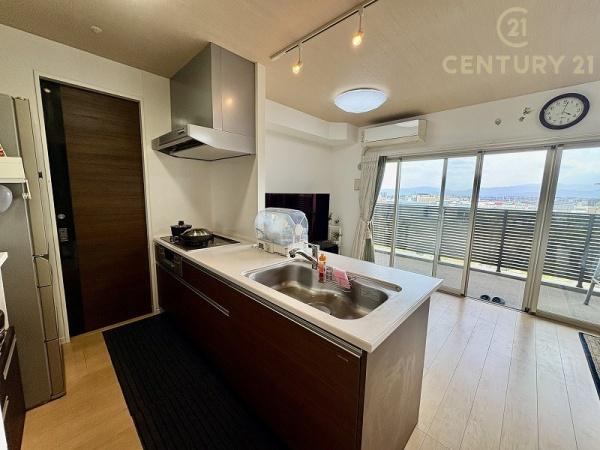 エイリックタウン箱崎公園ファミリアEAST棟のキッチン画像