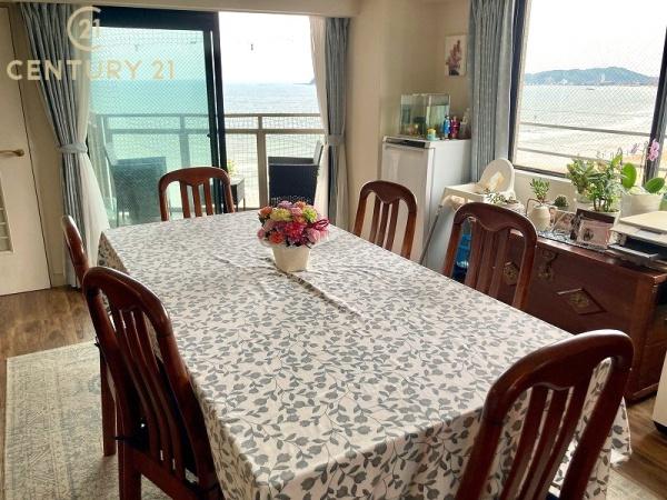 ハウスユマニテリゾート福間のリビング画像