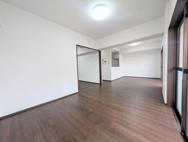 カーサ伊都国のリビング画像