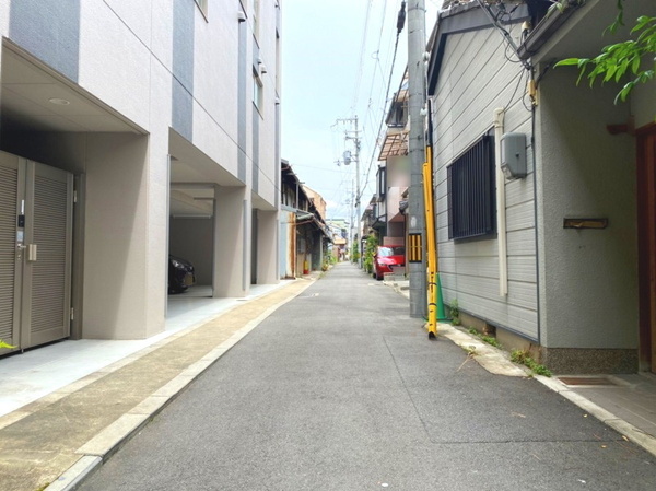京都市中京区壬生坊城町の土地の前面道路含む現地写真画像