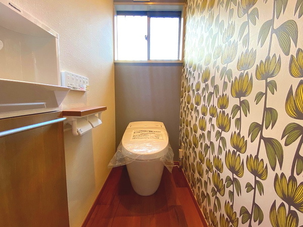 右京区嵯峨野開町　オーナーチェンジのトイレ画像