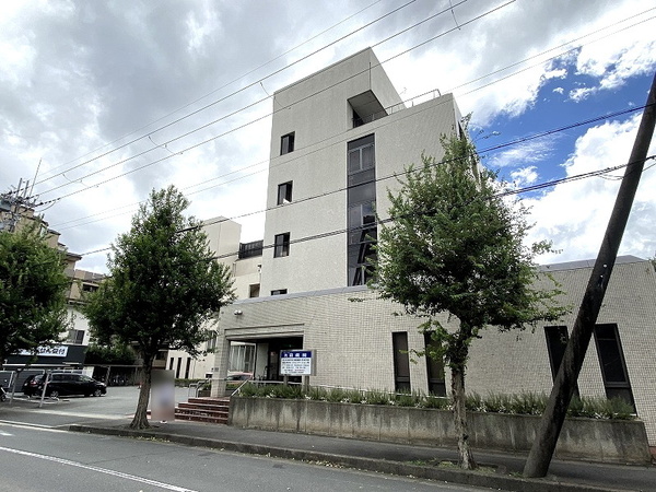 京都市右京区梅津中村町の新築一戸建の病院画像