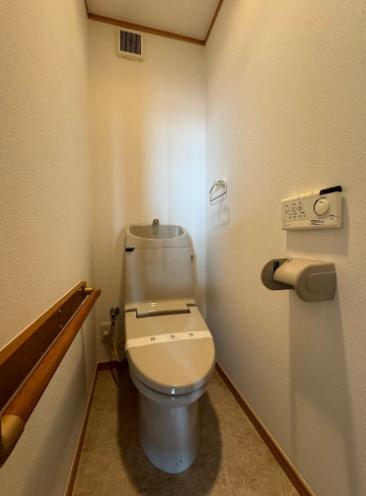 京都市北区紫野北舟岡町の中古一戸建のトイレ画像