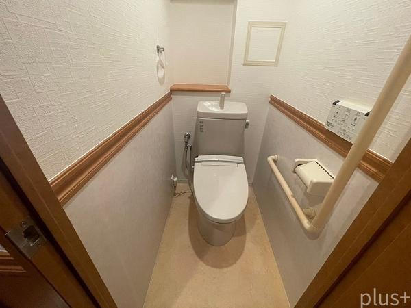 ジオ四条桂川ブライトコアのトイレ画像