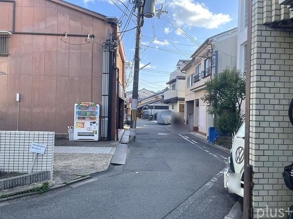 京都市上京区森之木町の中古一戸建の前面道路含む現地写真画像