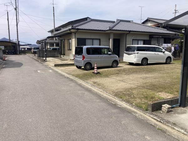 西条市喜多台　売土地の前面道路含む現地写真画像