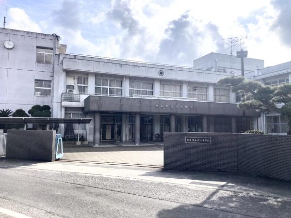 西条市三芳　売土地の中学校画像
