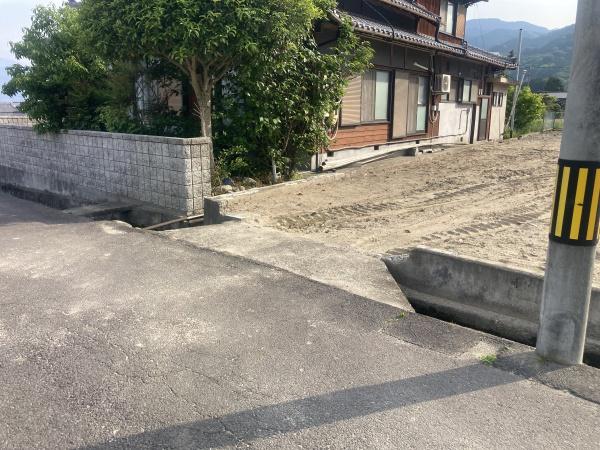 西条市上市　売土地の現地土地写真画像
