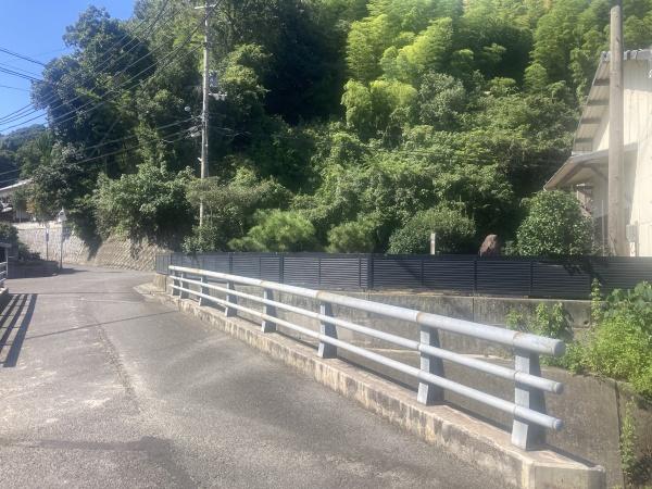 今治市野間甲 中古住宅の前面道路含む現地写真画像