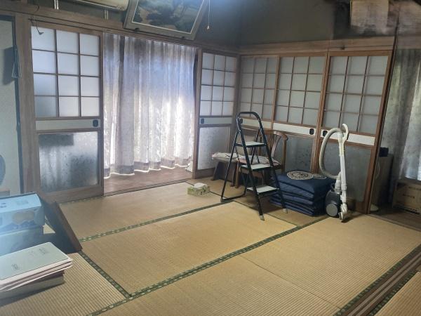 今治市野間甲 中古住宅の和室画像