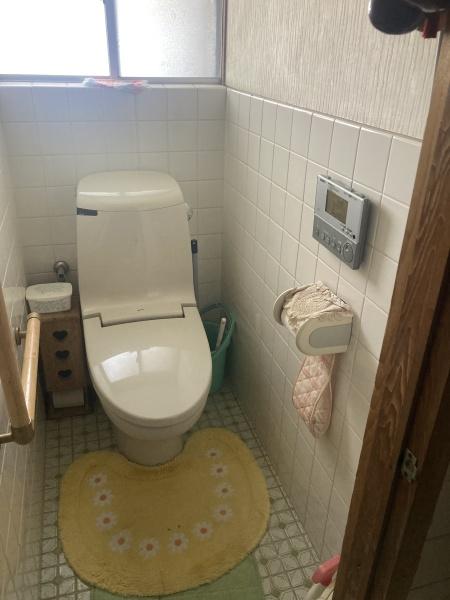 今治市野間甲 中古住宅のトイレ画像