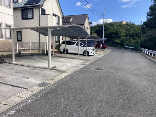 今治市国分1丁目 中古住宅の前面道路含む現地写真画像