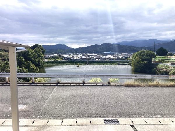 今治市国分1丁目 中古住宅の現地からの眺望画像