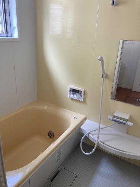 今治市国分1丁目 中古住宅のバス画像