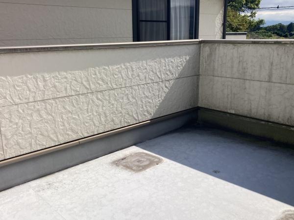 今治市国分1丁目 中古住宅のバルコニー画像