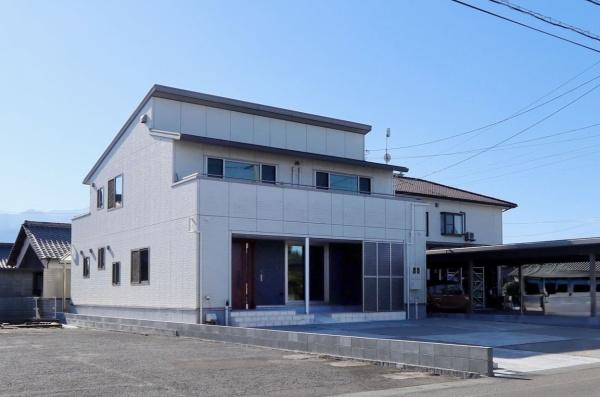 新居浜市新須賀町1丁目　中古住宅 中古一戸建