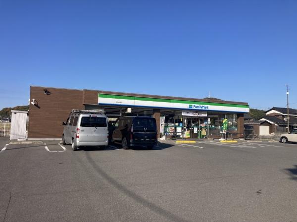 今治市大西町紺原　中古住宅のコンビニ画像