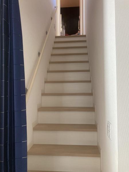 今治市大西町紺原　中古住宅の玄関画像