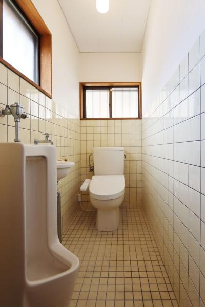 今治市馬越町２丁目の中古一戸建のトイレ画像