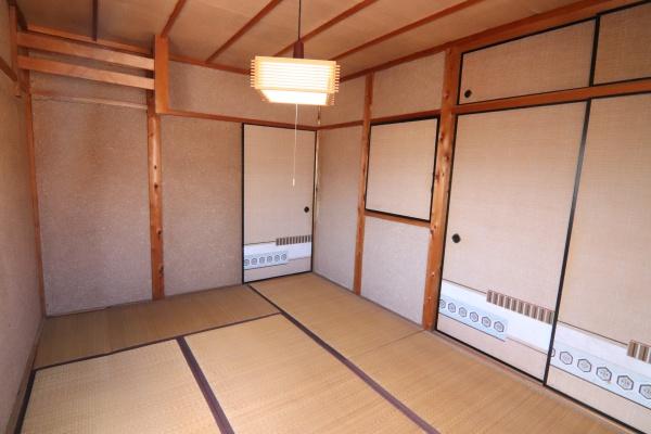 亀岡市篠町柏原中又の中古一戸建の和室画像