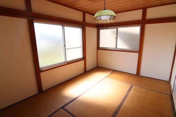 亀岡市篠町柏原中又の中古一戸建の和室画像