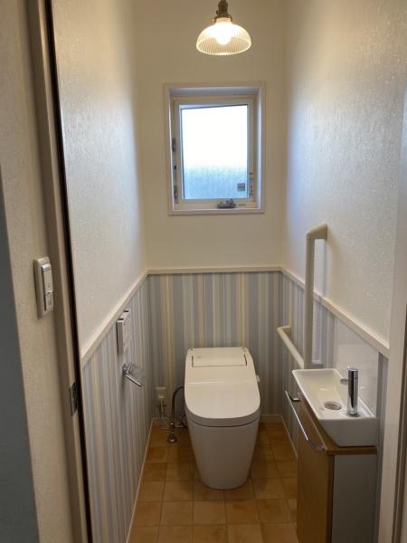 城陽市寺田市ノ久保の中古一戸建のトイレ画像