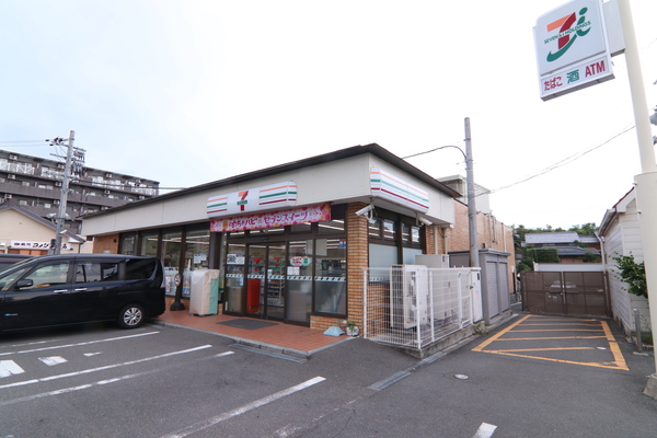 京都市西京区大枝沓掛町の新築一戸建のコンビニ画像