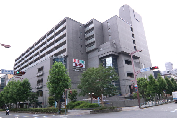 京都市山科区四ノ宮垣ノ内町の新築一戸建のショッピング施設画像