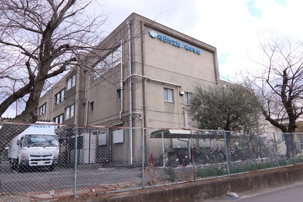 寺戸町大牧２期１号地　新築一戸建住宅の中学校画像