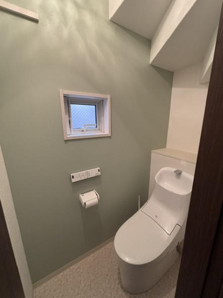 大阪府枚方市長尾元町二丁目 中古戸建のトイレ画像