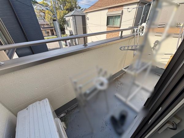 大阪府枚方市長尾元町二丁目　中古戸建のバルコニー画像