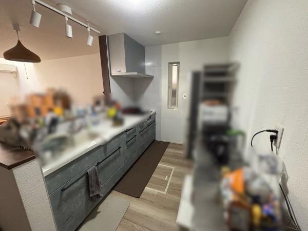 大阪府枚方市長尾元町二丁目　中古戸建のキッチン画像