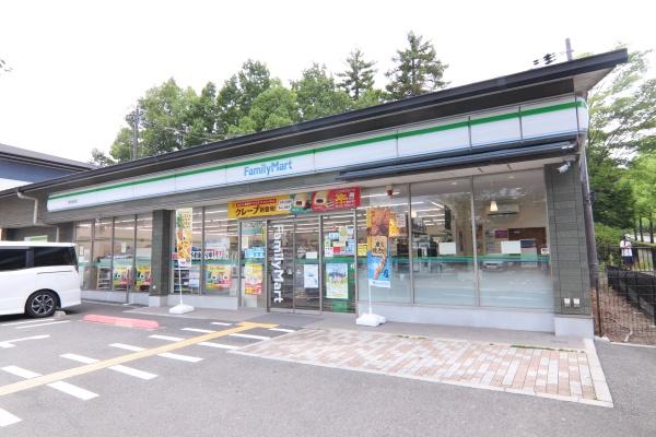 サンシティ桂坂ロイヤル3番館のコンビニ画像