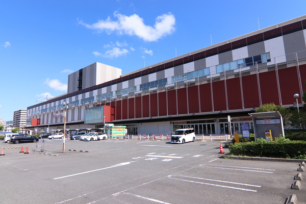 京都市右京区西院追分町の新築一戸建のショッピング施設画像