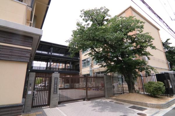京都市右京区西院追分町の新築一戸建の小学校画像