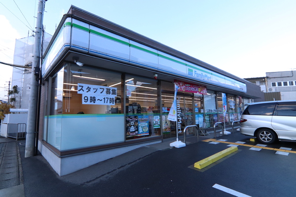京都市右京区太秦朱雀町の新築一戸建のコンビニ画像