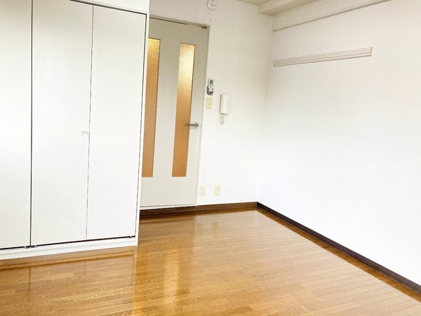 アーバン衣笠の洋室画像