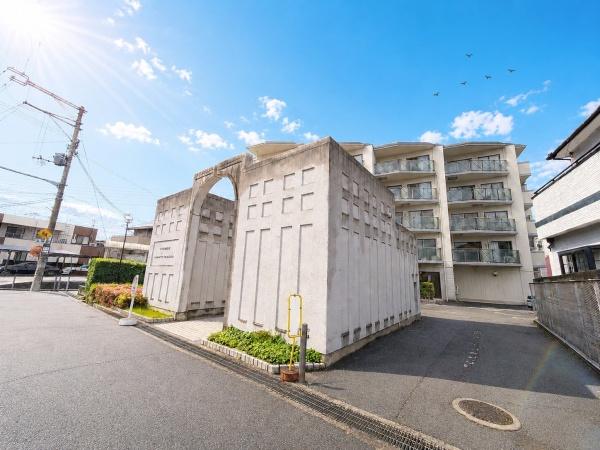 マンション コスモ大和高田（大和高田市日之出町） 奈良県大和高田市日之出町1400-4(住居表示16-33) 写真2 センチュリー21ホームマート